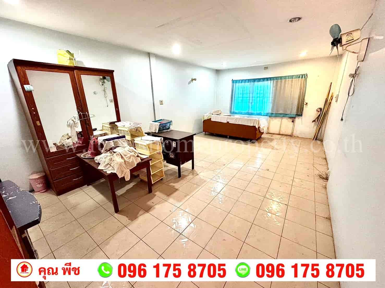 ขาย ทาวน์เฮ้าส์ 2 หลังติด หมู่บ้านวโรชา 2 เอกชัย-บางบอน 